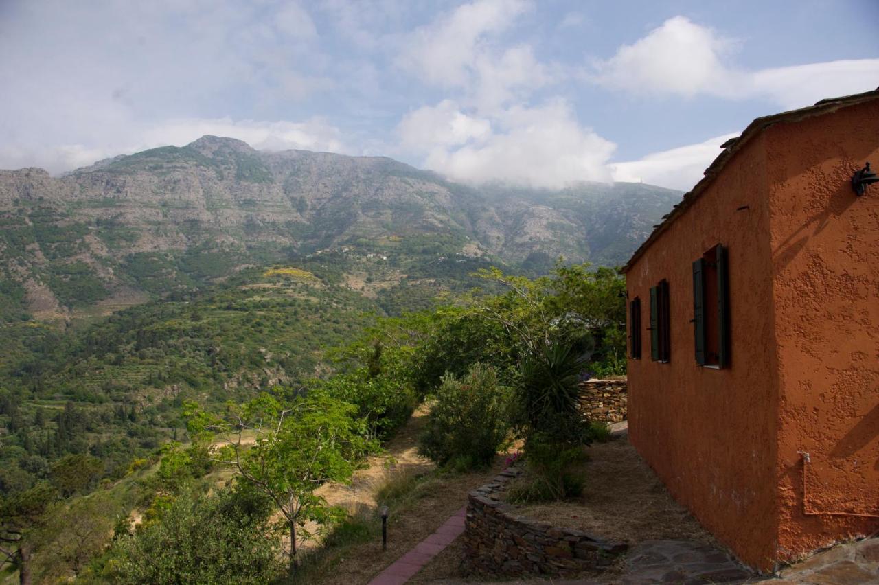 Ikarian Centre - Accommodation & Mountain Hiking Evdilos  Eksteriør billede