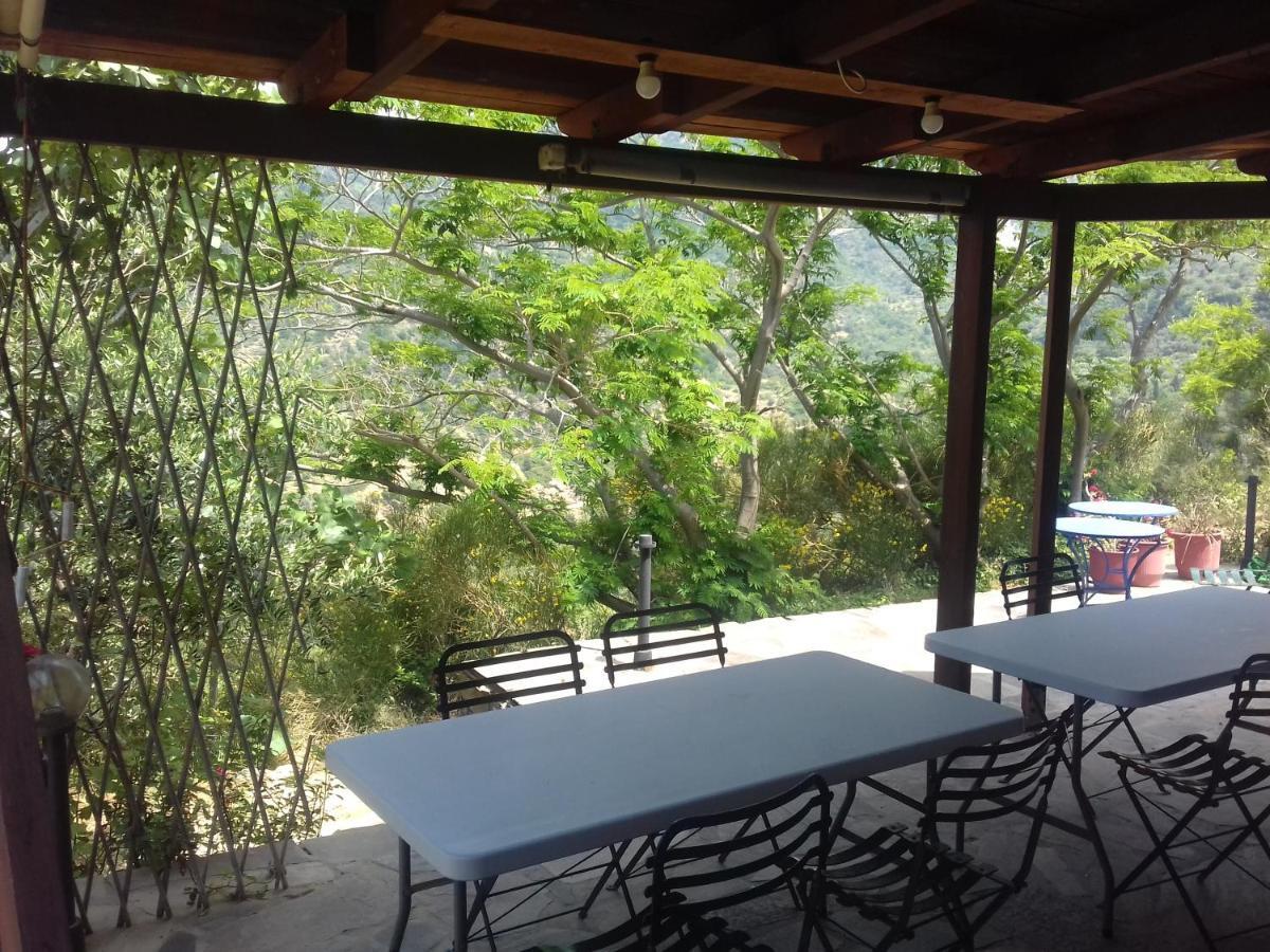 Ikarian Centre - Accommodation & Mountain Hiking Evdilos  Eksteriør billede